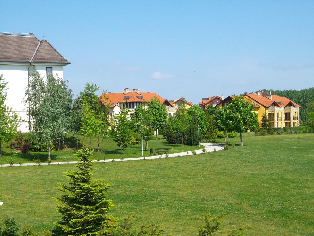 Birdland Panorama Apartman Bük 客房 照片